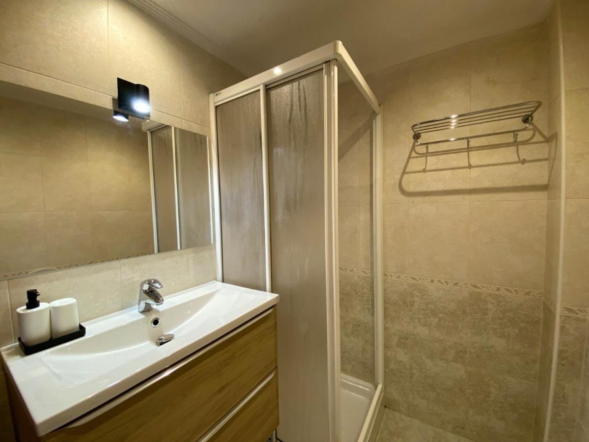 Apartamento Melisa Vut700 Apartment Леон Екстериор снимка